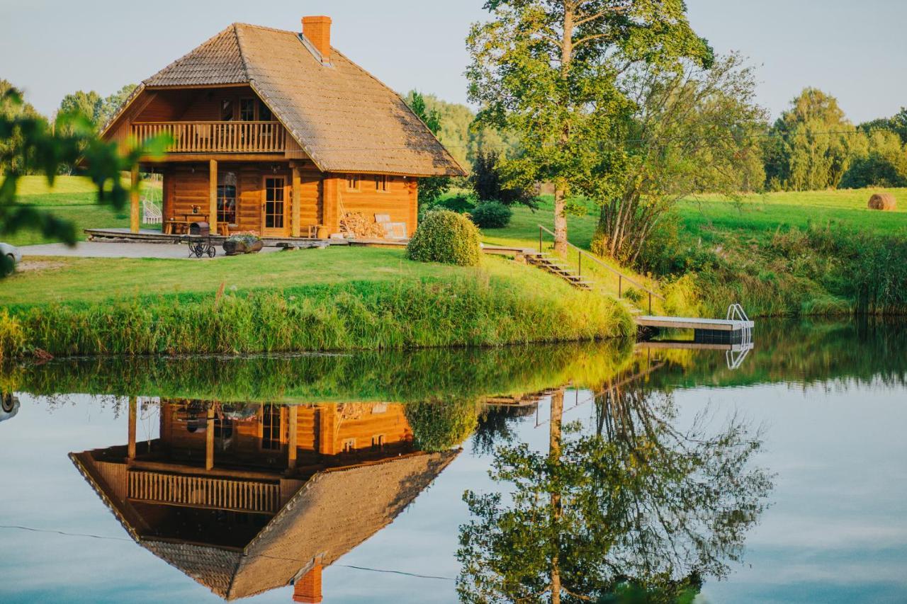 Brivdienu Maja Ar Pirti "Strautkalni" Ieriki Bagian luar foto